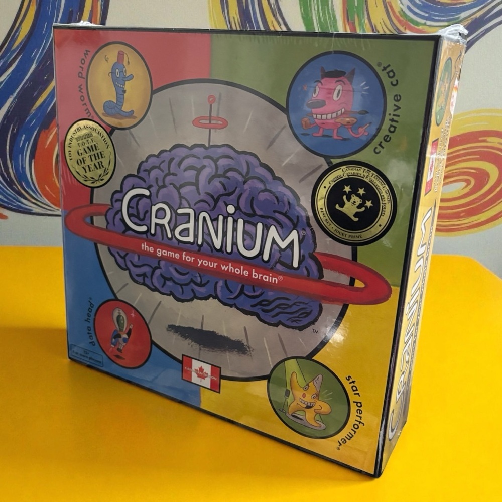NWT CRANIUM Family Board Game Award Winning Canadian Edition Ages 12+ - Picture 8 of 8